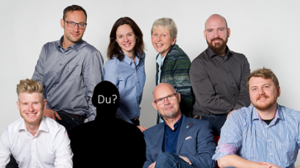 Our BI team smiles into the camera. There is a place available for you.