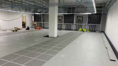 Doppelboden während der Montage