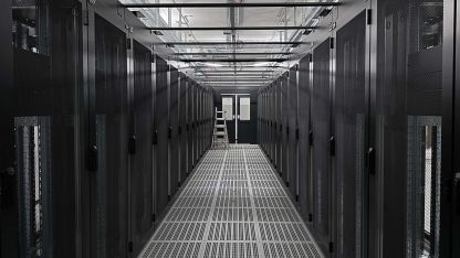 Lieferung und Aufbau der Racks und Kaltgangeinhausungen für das Rechenzentrum Victoria Park