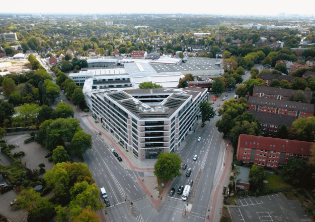 Drone shot of the new AKQUINET house at Werner-Otto-Strasse 6 in Hamburg.